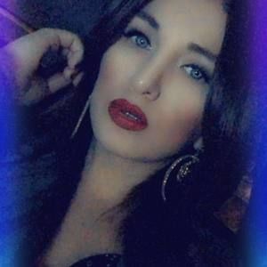 Meet your Posher, Evie